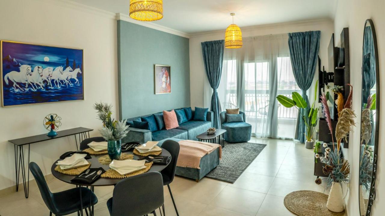 Your 1Br Retreat On Yas Island Blue Sapphire Apartment Abu Dhabi Esterno foto