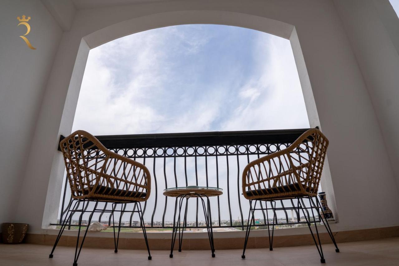 Your 1Br Retreat On Yas Island Blue Sapphire Apartment Abu Dhabi Esterno foto